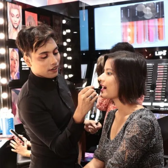 beauty experience immersive in store