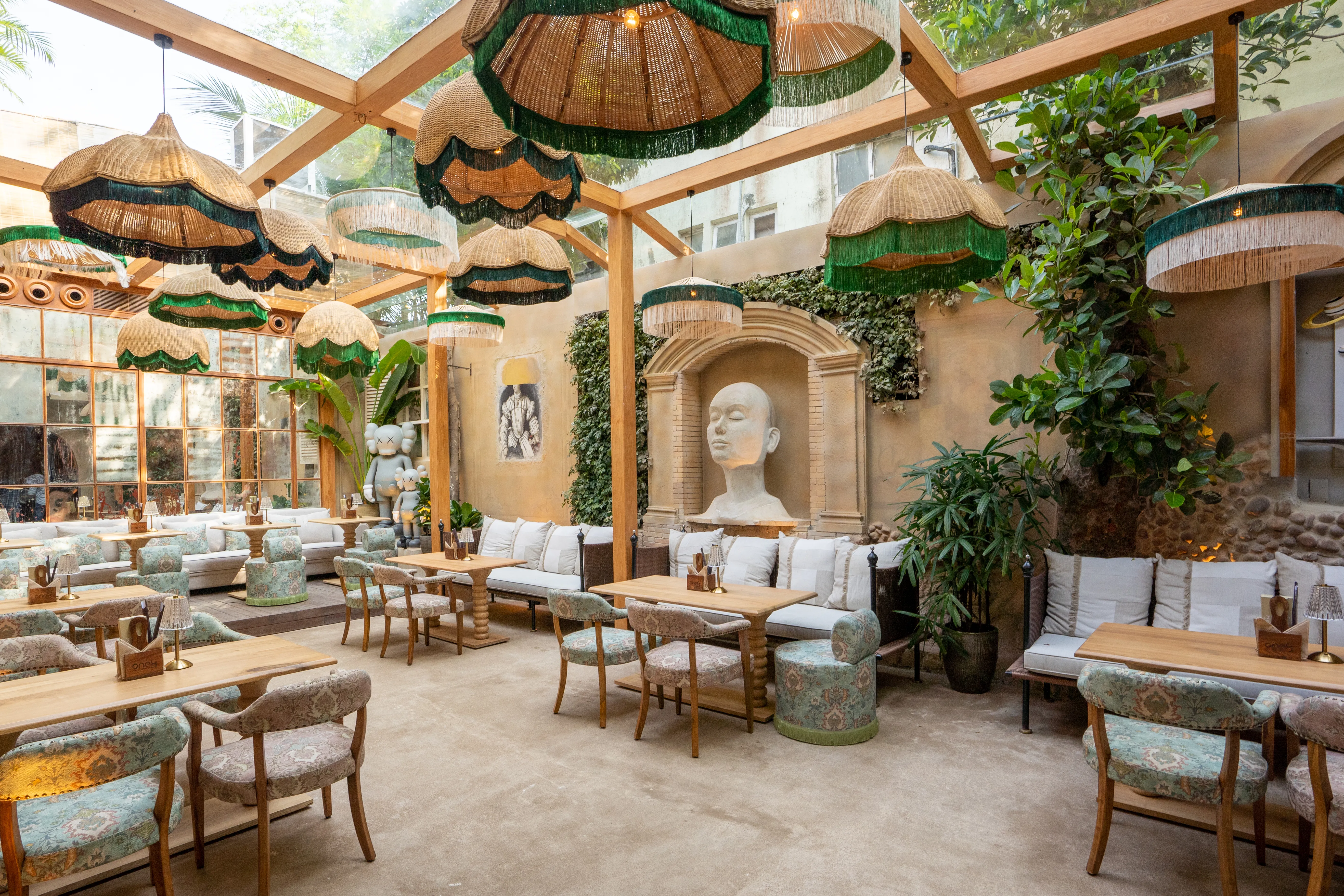 One8 Commune