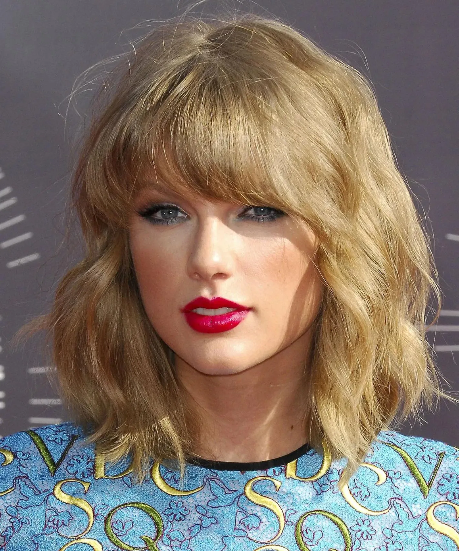 taylor shaggy bangs