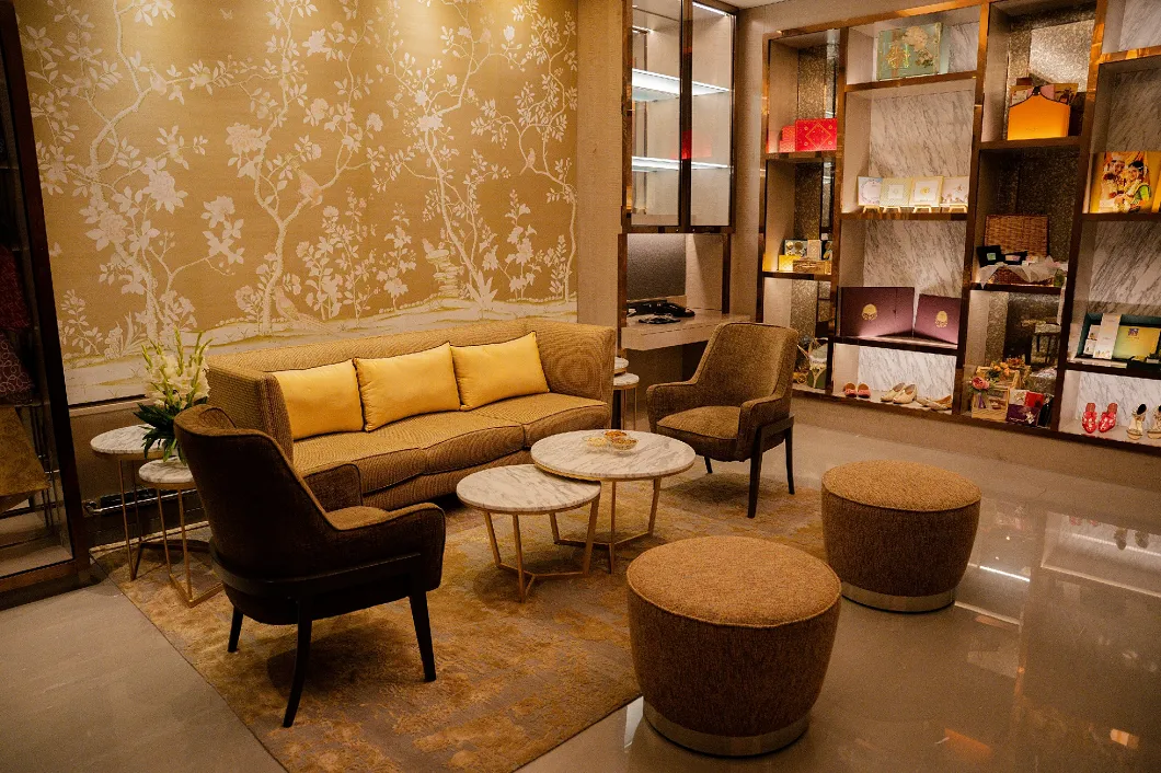 Conrad pune