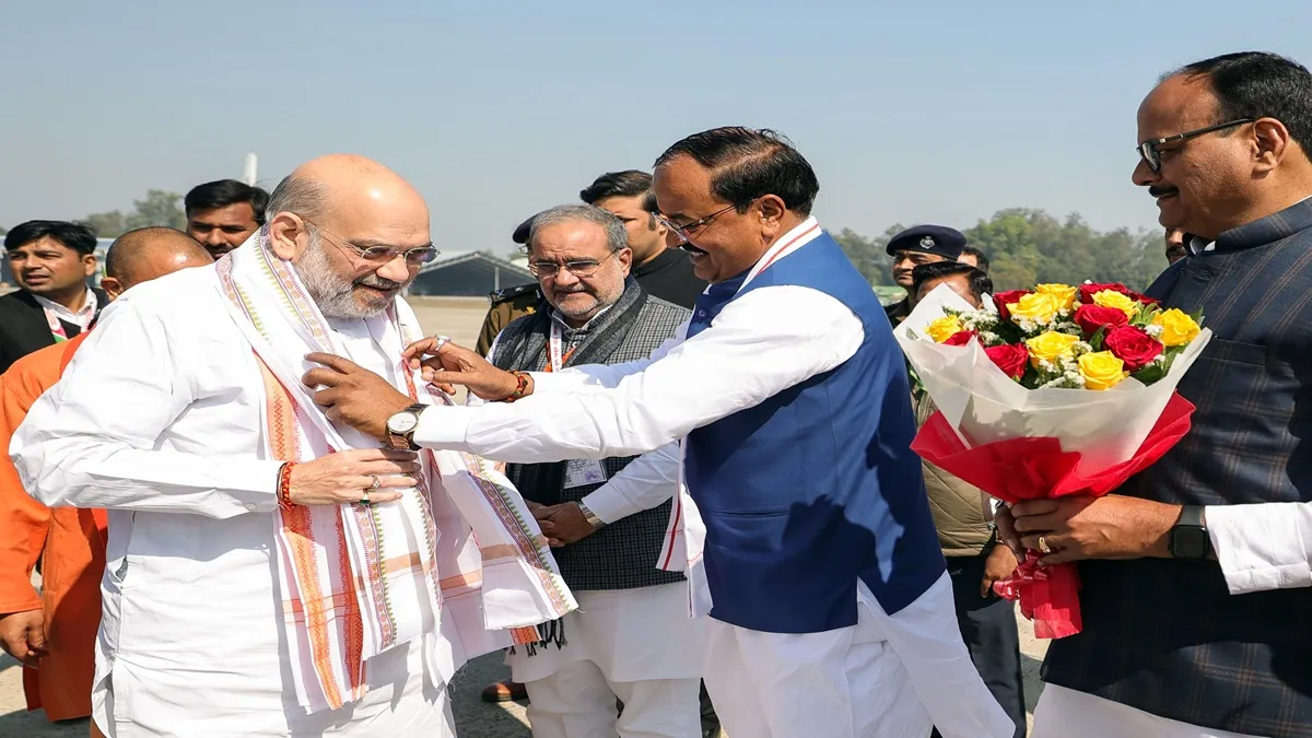Amit Shah Yogi At Sangam Prayagraj 4 PTI