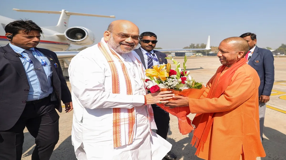 Amit Shah Yogi At Sangam Prayagraj 5 PTI