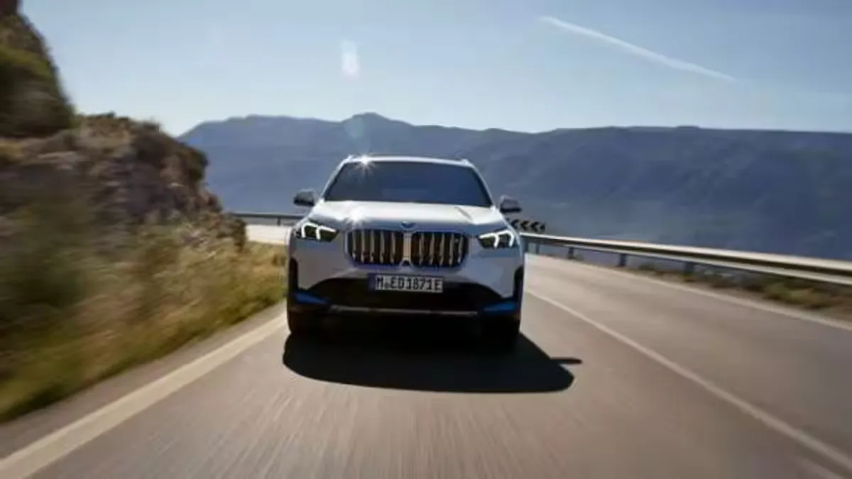 BMW iX1