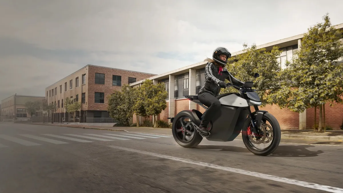 Ola Roadster