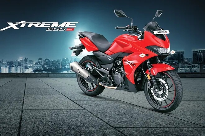 new bikes that will be launched soon post lockdown, Suzuki Gixxer 250, Yamaha FZ25, Hero Xtreme 160R, Hero Xpulse 200 and more