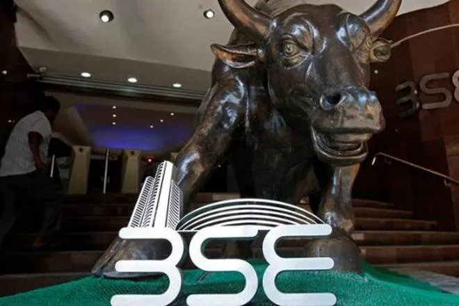stock market live updates in hindi on 4 February 2020 BSE NSE Sensex Nifty RIL heromotocorp stocks jumps