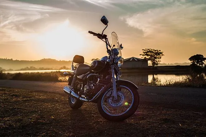 13 bikes get costlier by upto 3000 rupee, royal enfield himalayan, Bajaj Avenger Cruise 220, Pulsar 150, Yamaha FZ-Fi, YZF-R15 V3.0, Hero Glamour, Super Splendor, Passion Pro, HF Deluxe, Splendor plus