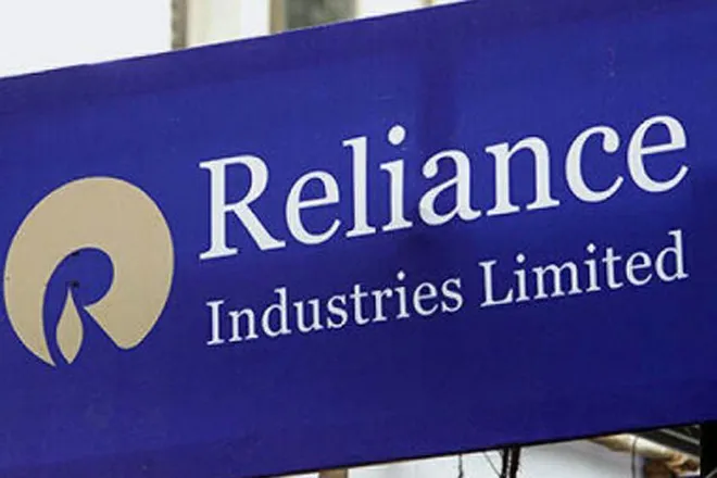 Five of top-10 firms of sensex add Rs 1.63 lakh cr in m-cap; RIL sparkles