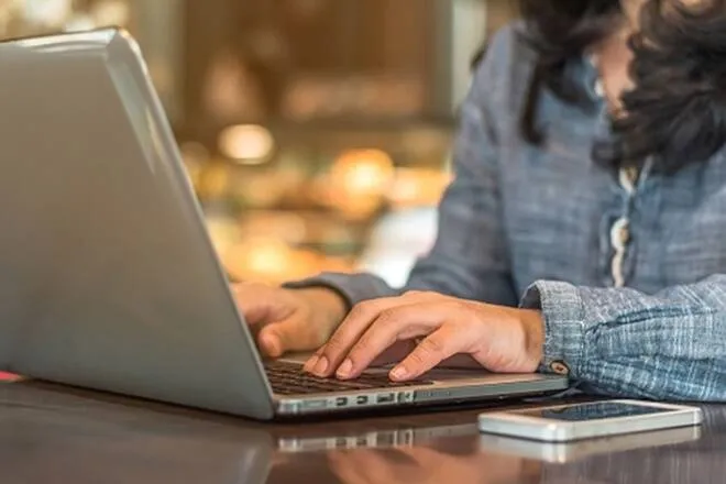 why it is better to buy insurance policy online know benefits