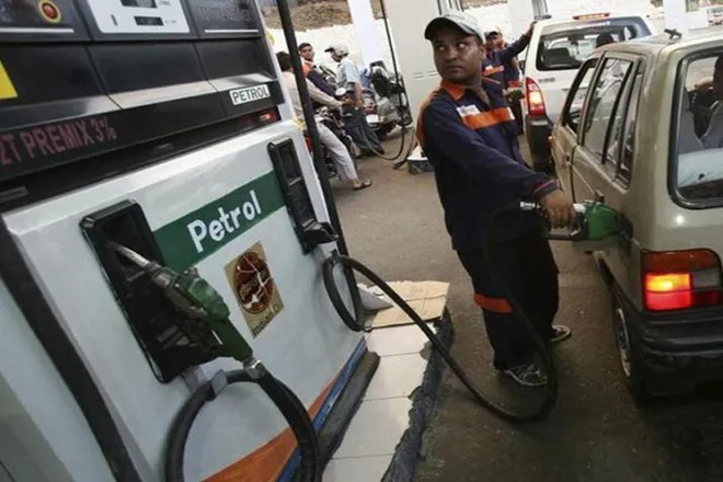Oil PSU, 65,000 new petrol pumps, indian oil, bharat petrolium, hindustan petrolium, petrol pump dealership