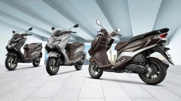 Suzuki-Burgman-Street