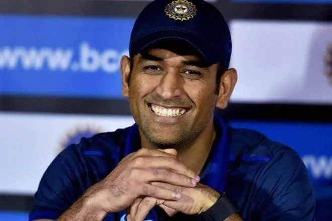 MS dhoni to invest and become brand ambassador of startup khatabook app