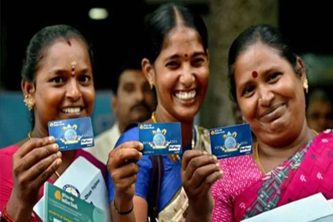 PMJDY, PM Jan Dhan Yojana, pradhan mantri jan dhan account, simple process to open PM Jan Dhan account, प्रधानमंत्री जन धन योजना, valid documents to open PM Jan Dhan account, know benefits of PMJDY, govt sending 500 Rs installment