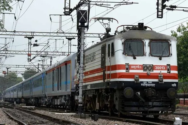 Indian Railways' revenue from passenger fare down by Rs 400 crore in Q3; income from freight up by Rs 2800 crore: RTI