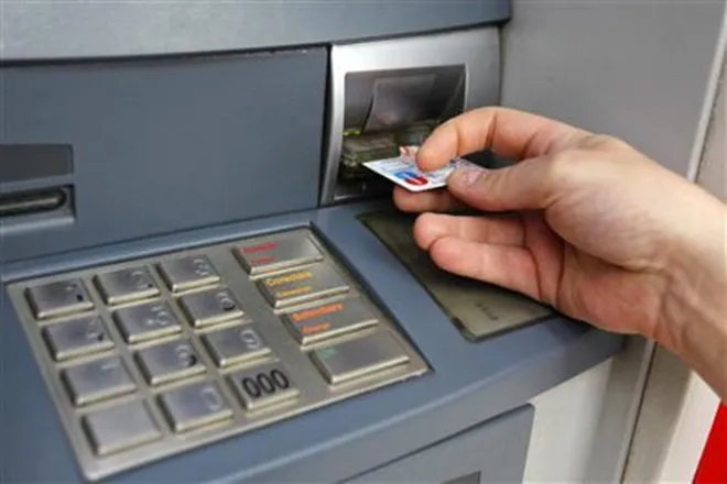 SBI customers can withdraw more cash than their daily ATM Card limit with help of yono cash