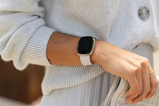 fitbit launches new fitness products in india with heart rate monitoring know price features