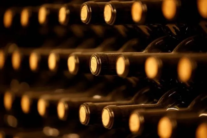 Airports may incur Rs 650cr/year loss if duty-free liquor restricted: APAO