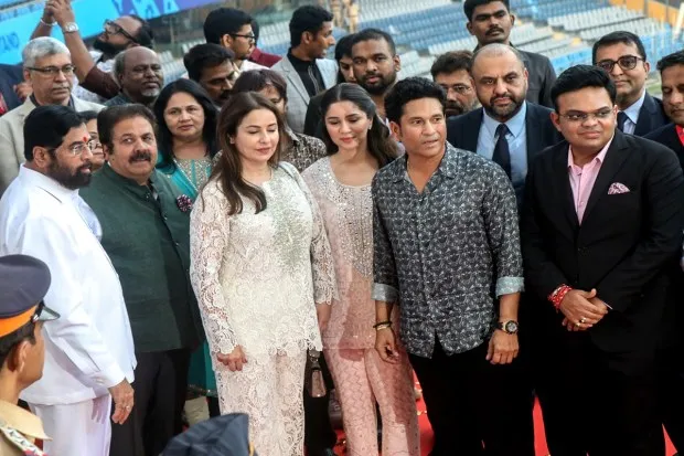 Mumbai, Nov 01 (ANI): BCCI Secretary Jay Shah, Maharashtra Chief Minister Eknath Shinde, BCCI Vice President Rajeev Shukla with Former cricketer Sachin Tendulkar and others at the unveiling of Sachin Tendulkar's statue at Wankhede Stadium, in Mumbai on Wednesday. (ANI Photo)