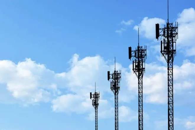 coronavirus crisis 5G towers are being burn in Britain because of fake news of virus due to 5G technology