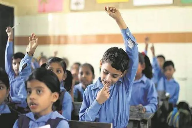 UP government atal awasiye vidyalay yojana for construction workers children, what is atal residential school scheme in uttar pradesh, free education for construction workers children, CM yogi adityanath