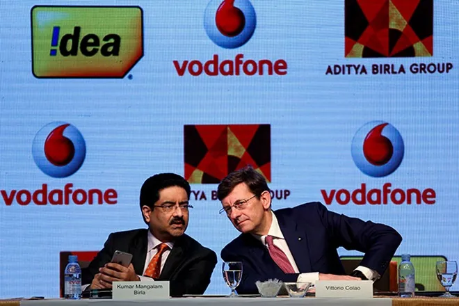 Vodafone Idea, Telecom Sector, AGR, Financial Crisis In Telecom, Telcos, Jio, Airtel, KM Birla, वोडाफोन और आइडिया, DoT, Supreme Court, Vodafone IDea Record Loss In Q2