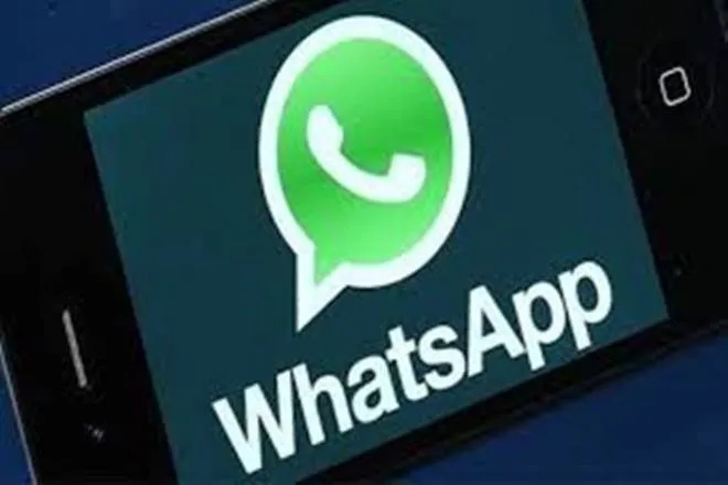 WhatsApp, Insurance, Pension, Microcredit, Financial services on WhatsApp, WhatsApp will work with partners like banks and financial institutions in India, to make it easier for people to access insurance and pension, WhatsApp Pay, Facebook Owned Company, व्हाट्सऐप, इंश्योरेंस, पेंशन और माइक्रो फाइनेंस