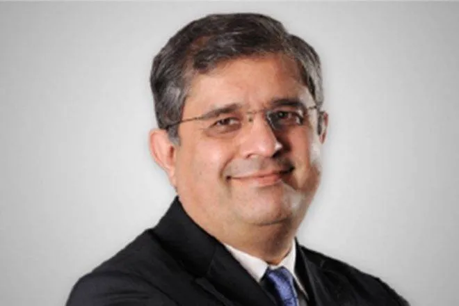 Who is Amitabh Chaudhry, Axis Bank new MD & CEO Amitabh Chaudhry, Amitabh Chaudhry HDFC Life, Shikha Sharma