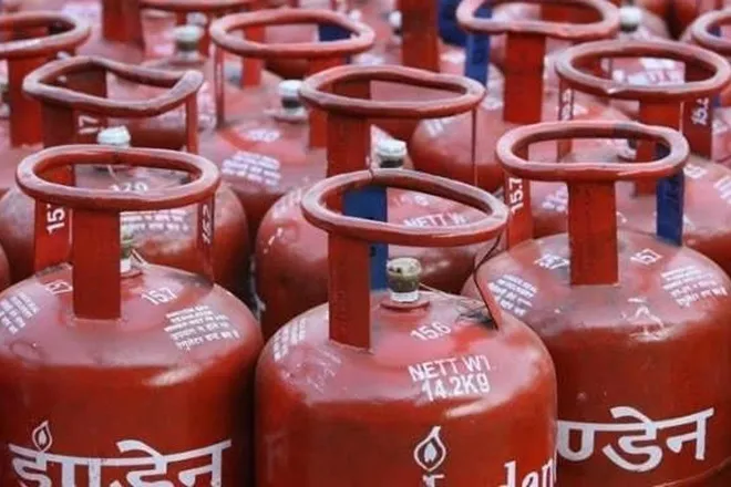 know about LPG cylinder free 50 lakh insurance cover how can customer claim free lpg bima detail process