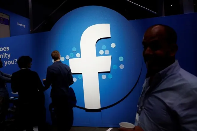 facebook throws employee out of job because he tweet related to black lives matter