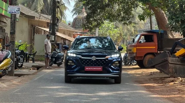 New Renault Kiger vs Maruti Suzuki Fronx: कौन है आपकी पहली पसंद, नई कार खरीदने से पहले चेक करें कीमत, फीचर समेत ये डिटेल