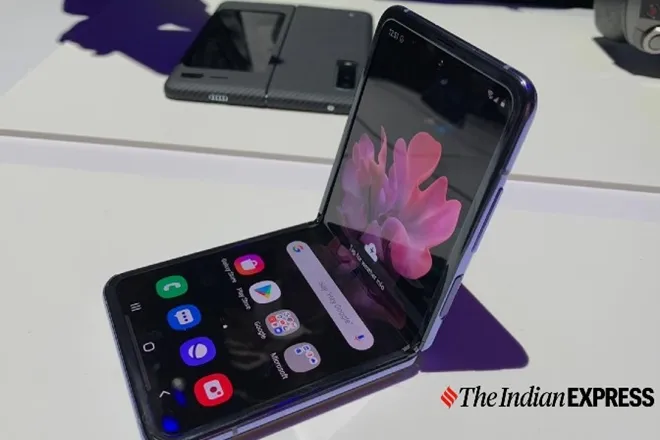 Samsung Galaxy Z Flip price announced for india, pre bookings to start from 21st february 2020