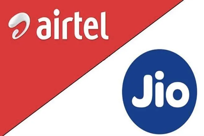 Reliance Jio and airtel reduces broadband tariff rates along with data speed know new monthly prices 