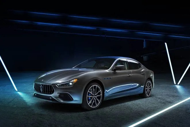 Maserati unveiled new Ghibli Hybrid, maximum power 330 hp, 0 to 100 km/h speed in just 5.7 seconds, know other features