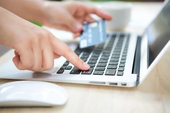 SBI Virtual Card you can use this card for online shopping and e commerce websites easy and secure transaction know features and how to generate the card