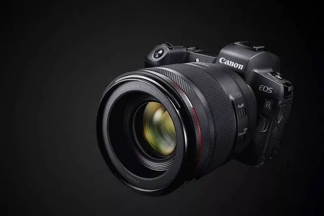 canon launches its first mirrorless camera eos r, mirrorless camera, DSLR camera, Soni, Nikon