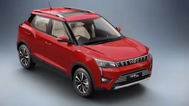 Mahindra XUV300 | Compact SUV