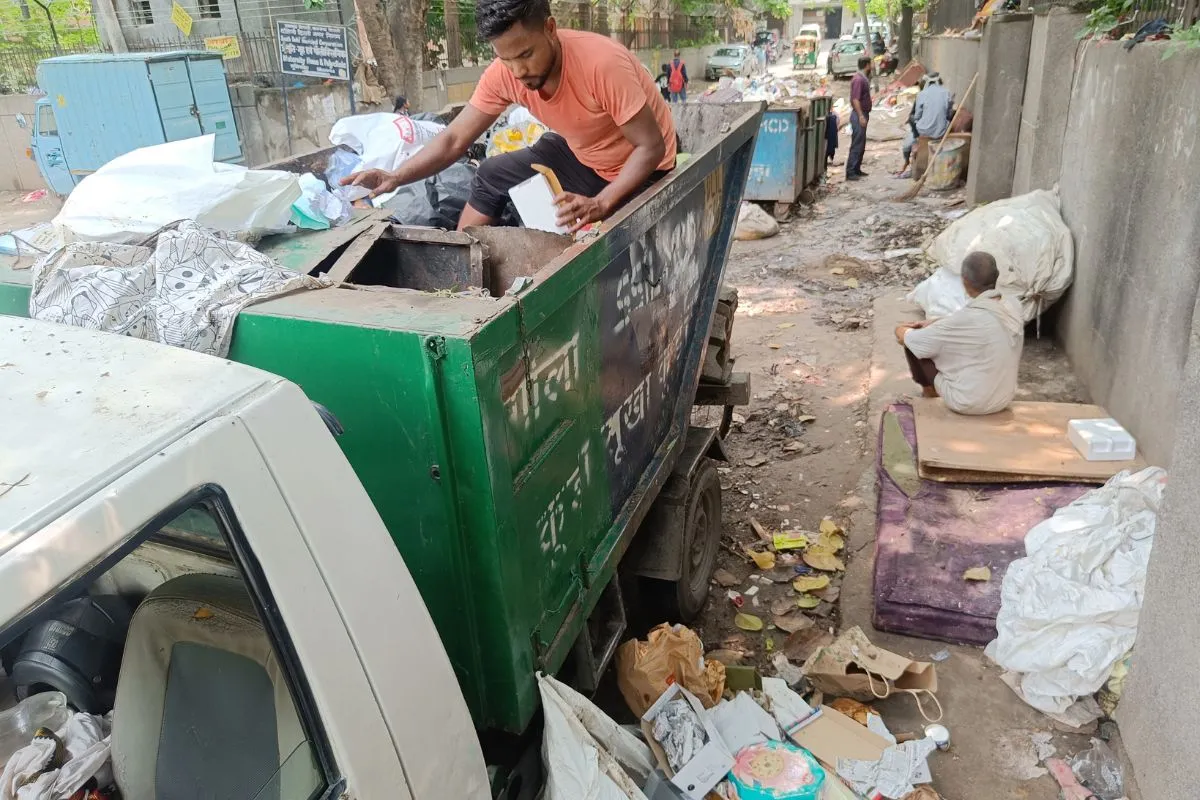 garbage vehicle 