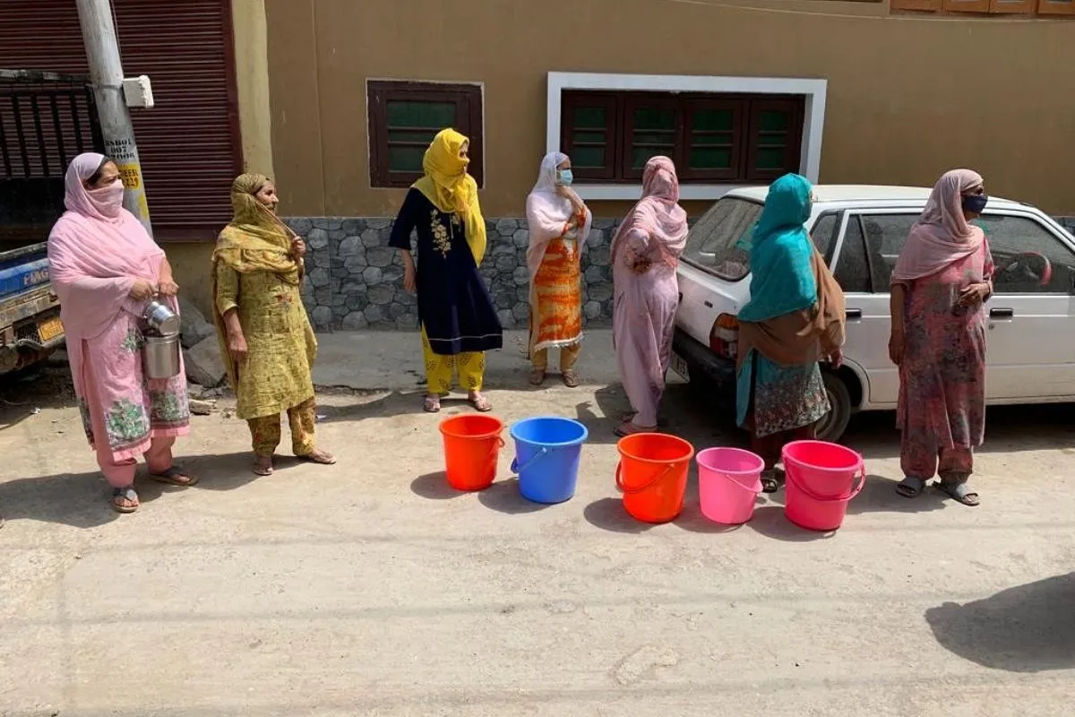 Kashmir faces water crisis amid record heatwave and climate concerns