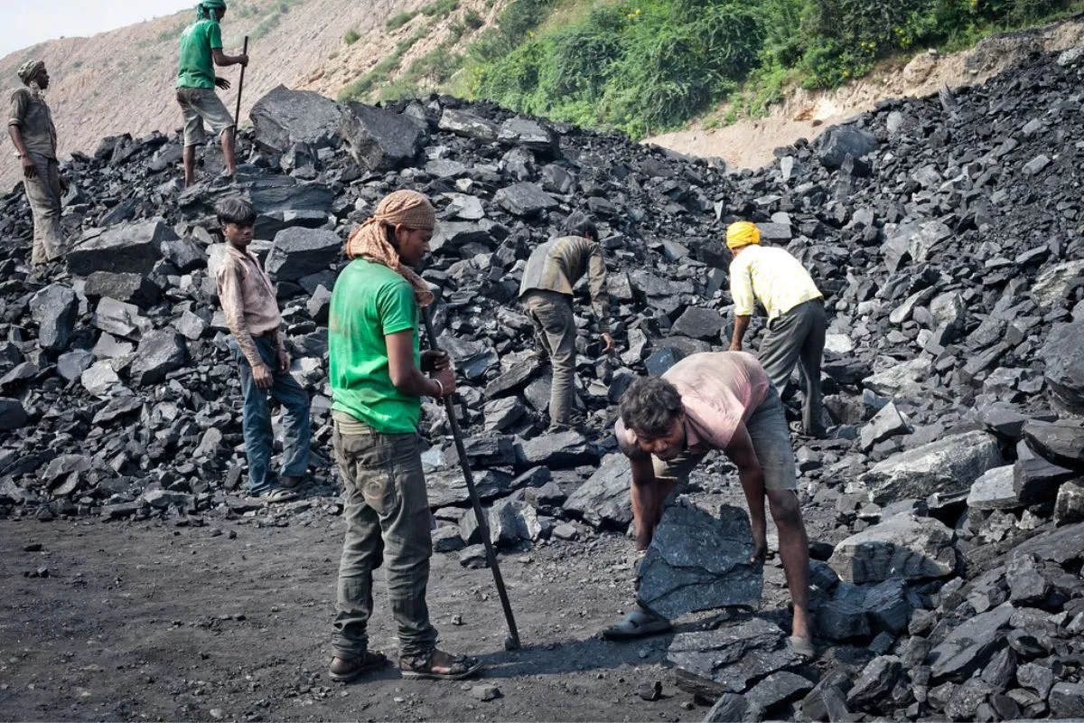 Workers inside the Khadia coal mine in Singrauli.