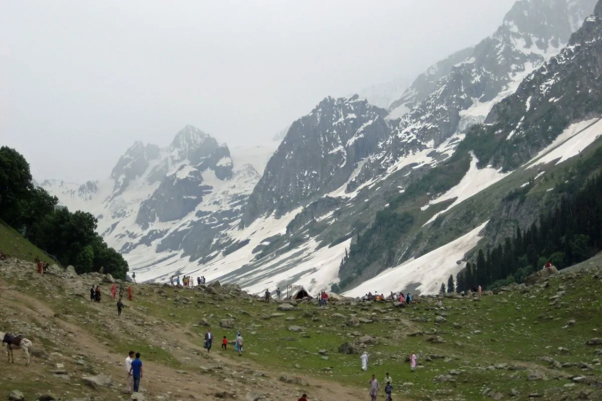 Tourists walking to see the Thajiwas glacier at Sonamarg, Kashmir