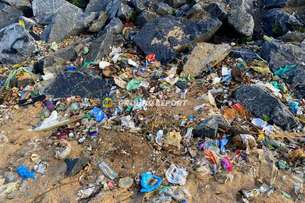 plastic pollution on Auroville beach in Pondicherry