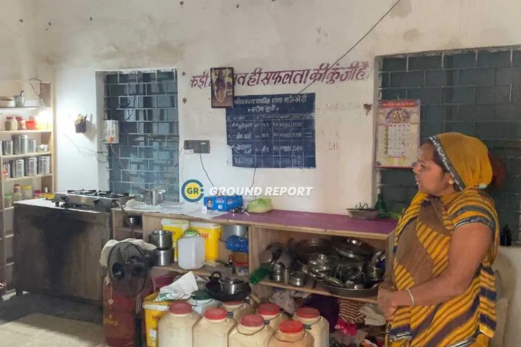 bhaukhedi homeless shifted to aanganwadi kendra
