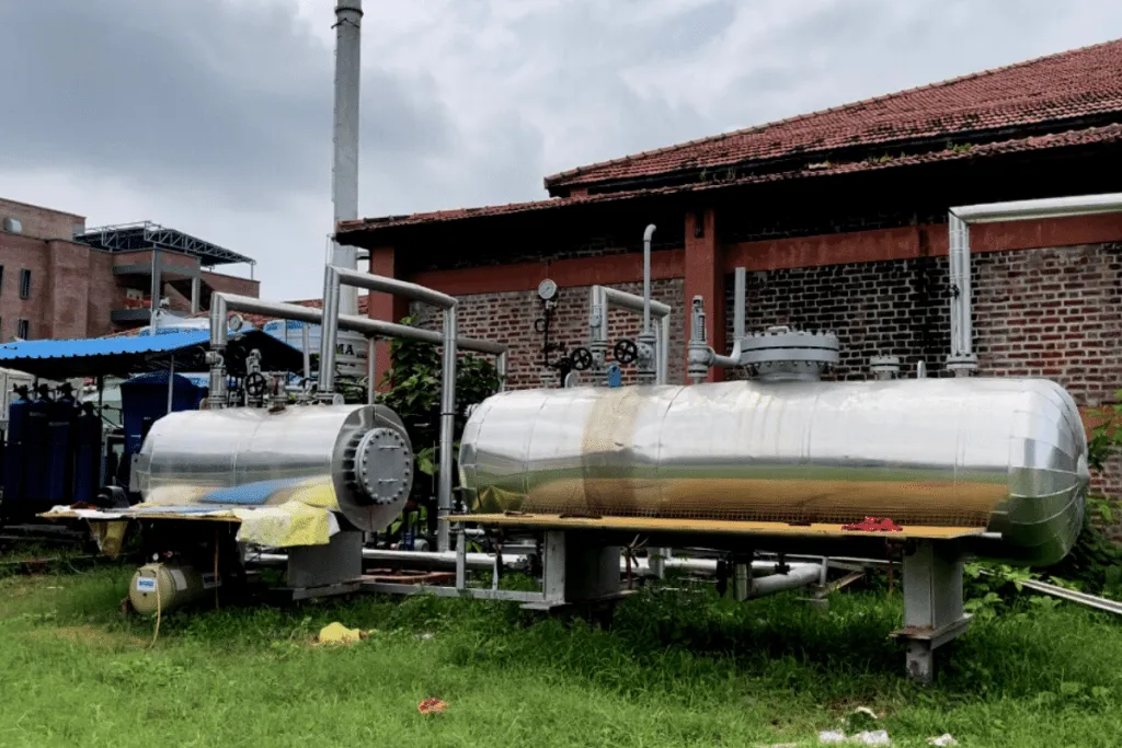 Two tanks where energy is stored in the form of pressurised water | Location Muni Sewa Ashram Vadodara