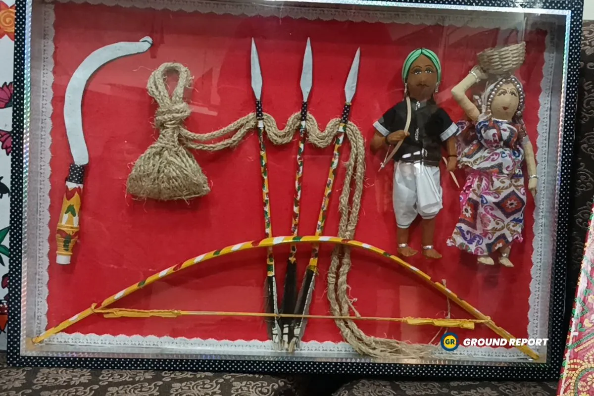 Tribal culture is shown through the doll art of Jhabua