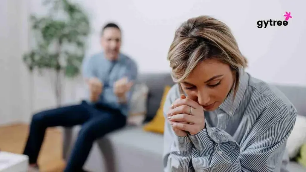 Poisonous Love: 10 Prominent Signs of a Toxic Relationship You Need to Know