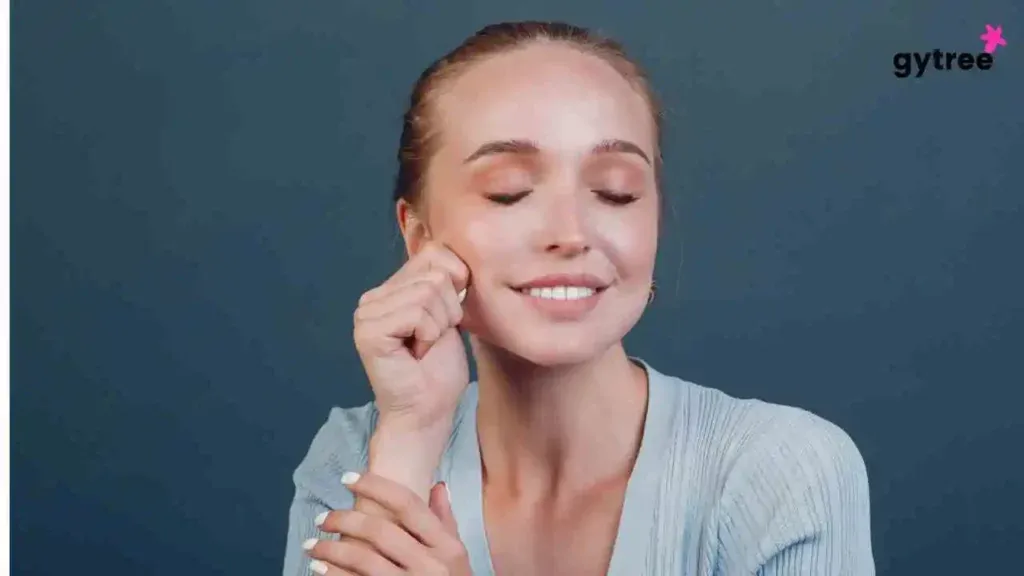 Sculpt Your Way to Radiance: The Playful World of Face Massages for a Sculpted Face