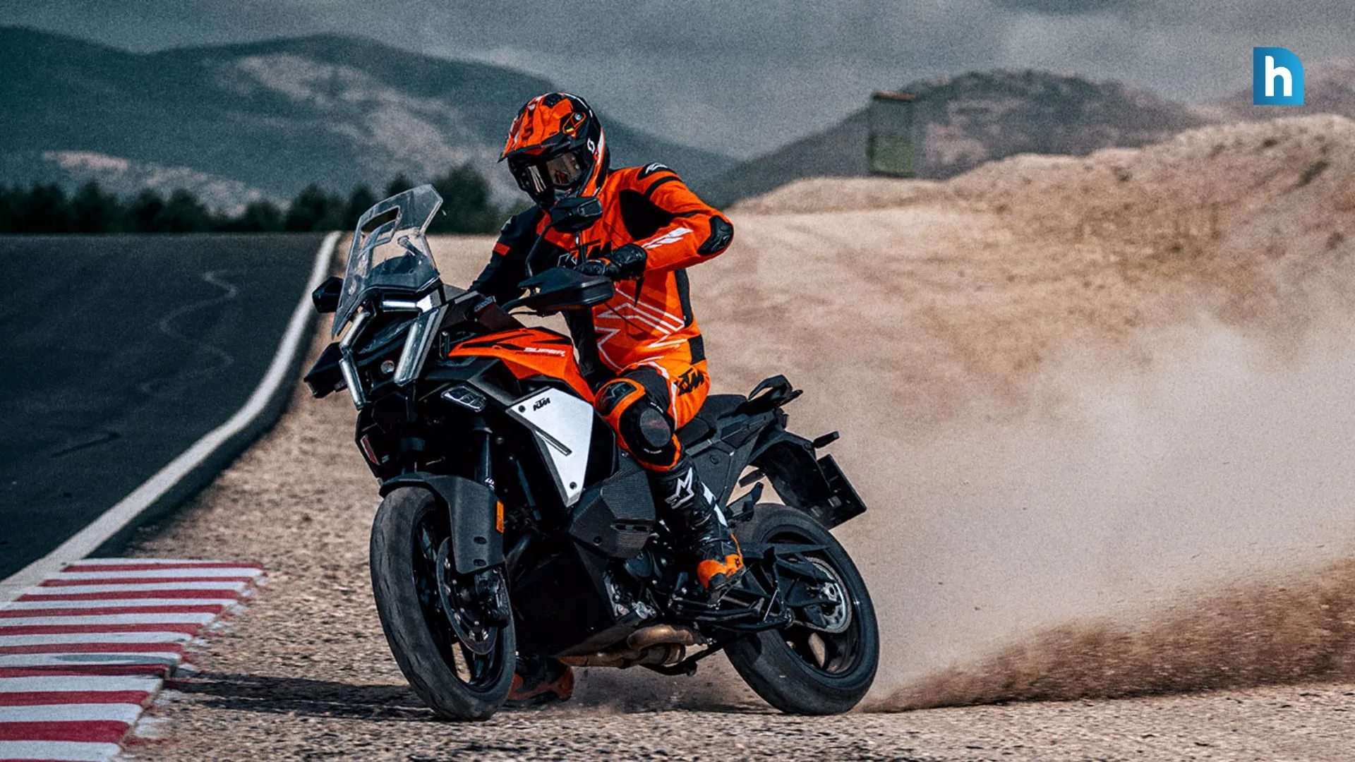 KTM 1390 Super Adventure S EVO