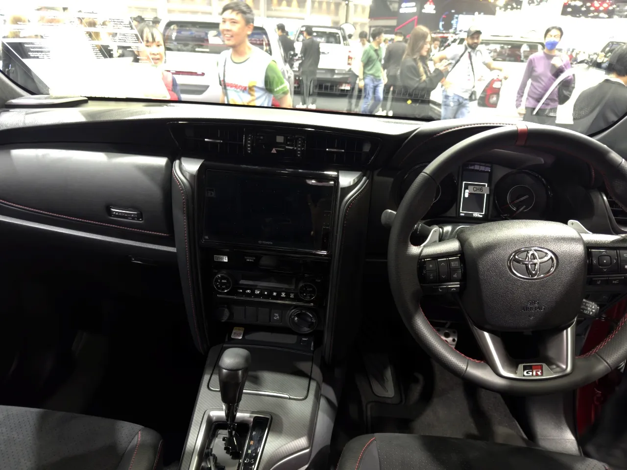 2025 toyota fortuner gr