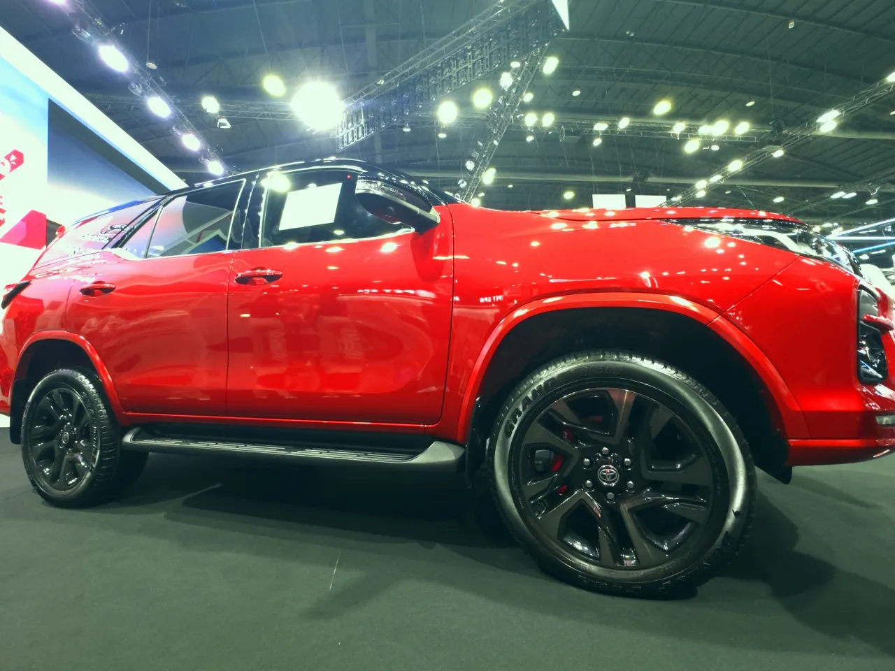 2025 toyota fortuner gr