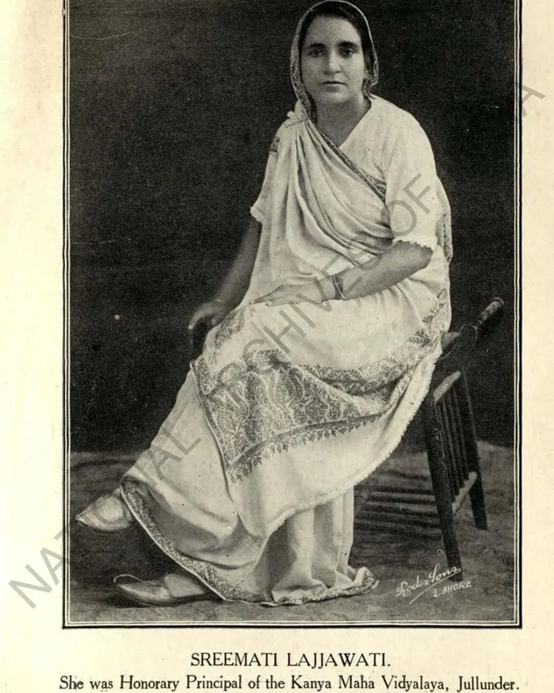 An 1889 lithograph of a ‘Normal Class of Mazhabi Sikh Women, Amritsar, depicts women in their traditional attire and is based on a photograph.